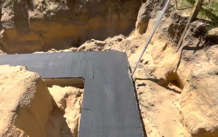 zaizolowana ława fundamentowa