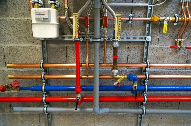 PEX czy miedź – z czego instalacja cwu i co w domu?